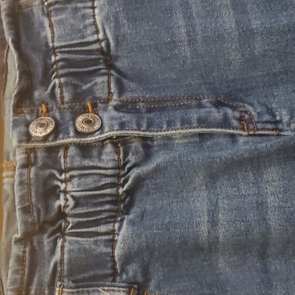 Almost Famous Denim size small S unique cuffed high rise skinny jeans - Picture 8 of 16